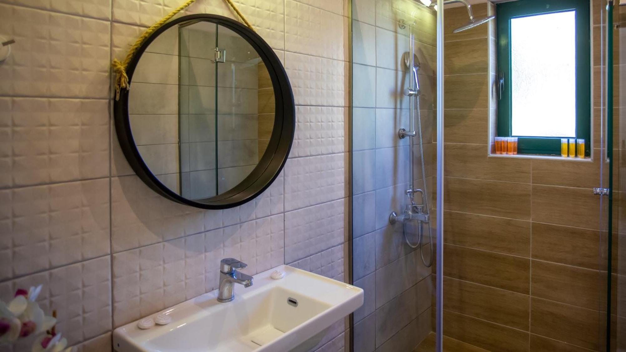 Apartment Ionian Kaizer Boutique *